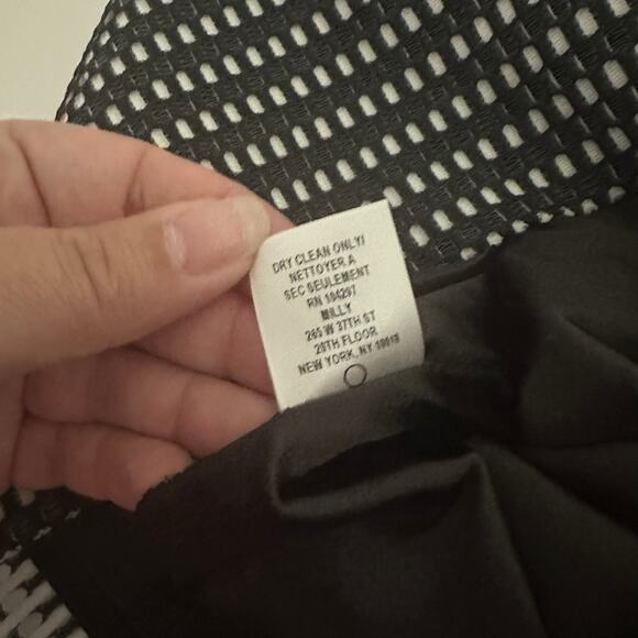 NEW Milly Women's Black White Mini Polka Dot Patterned Pencil Skirt Size 6 - Picture 11 of 11